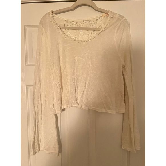 E (Hanger) M Long Sleeve White Crop Top- Lace Back- Size Large - Picture 3 of 8